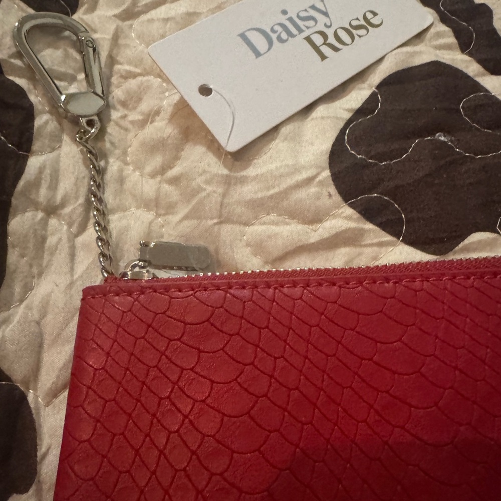 Daisy Rose Red Textured Wallet - Picture 2 of 8
